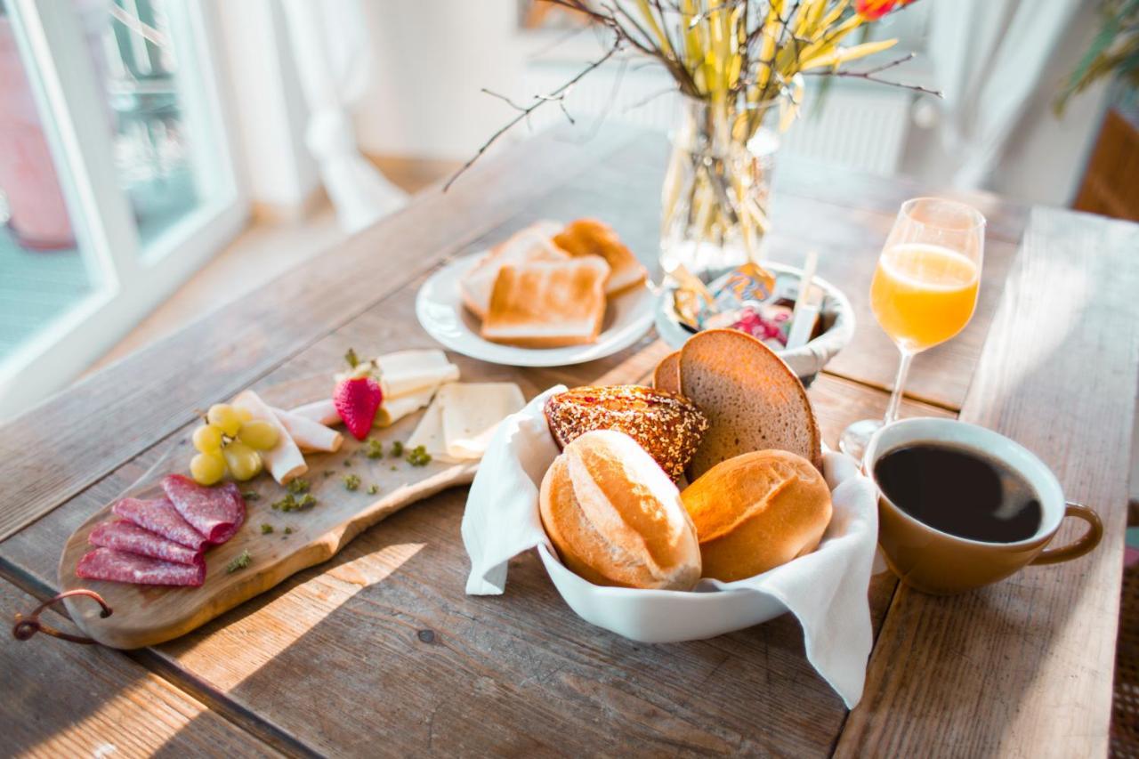 Bed & Breakfast Unter Den Linden Hungen 외부 사진
