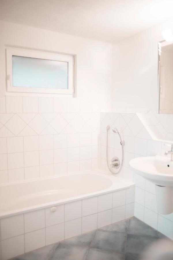 Bed & Breakfast Unter Den Linden Hungen 외부 사진