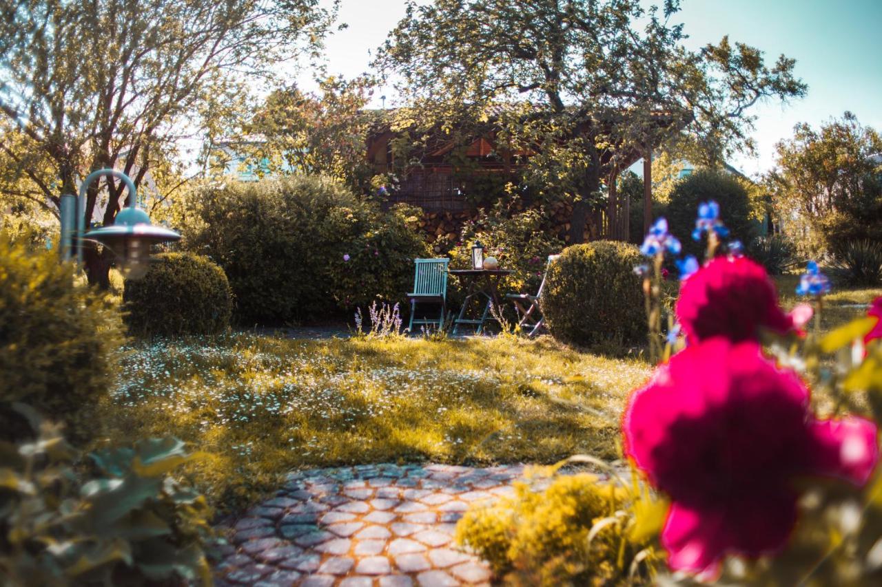 Bed & Breakfast Unter Den Linden Hungen 외부 사진