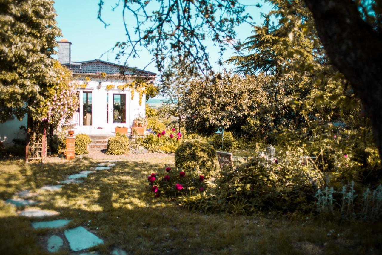 Bed & Breakfast Unter Den Linden Hungen 외부 사진